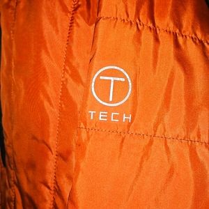 T Tech by Tumi Orange Puffer Jacket w/ Hood, Size Medium